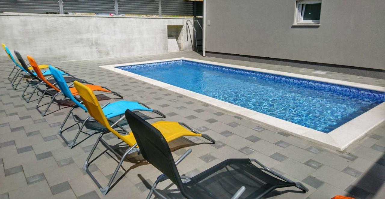 Apartments Ibis Cizici Exterior photo